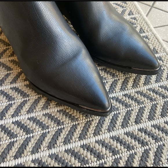 Marc fisher Yale womens black leather pointy ankle boots - Picture 6 of 12